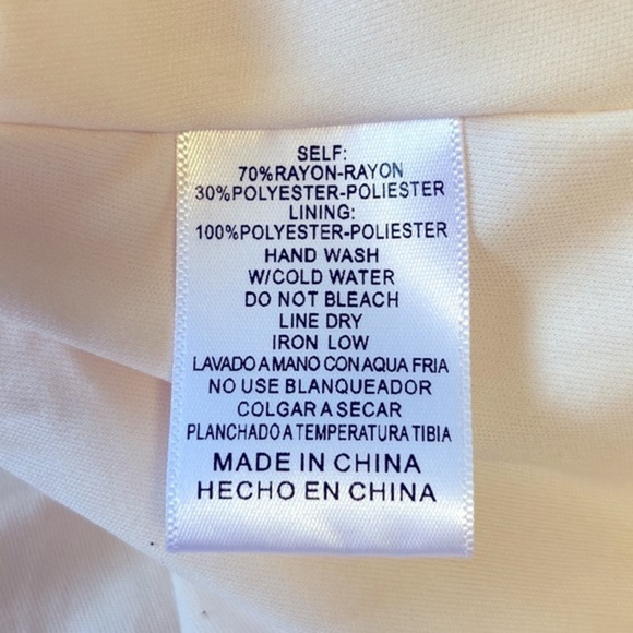 Listicle Textured Halter Neck Tiered Ruffle Dress with Pockets Size Small - Picture 5 of 6